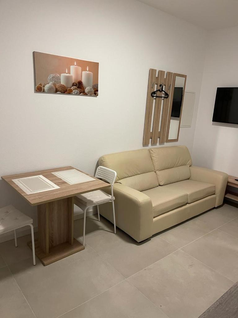 Monteurzimmer Mit Zwei Einzelnen Betten In Einer 3Zi Wohnung Mit Kuche Und Bad Osnabrück Esterno foto